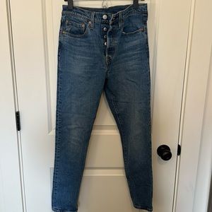 Levi’s 501 S Skinny Five Button High Rise Jean Size 27